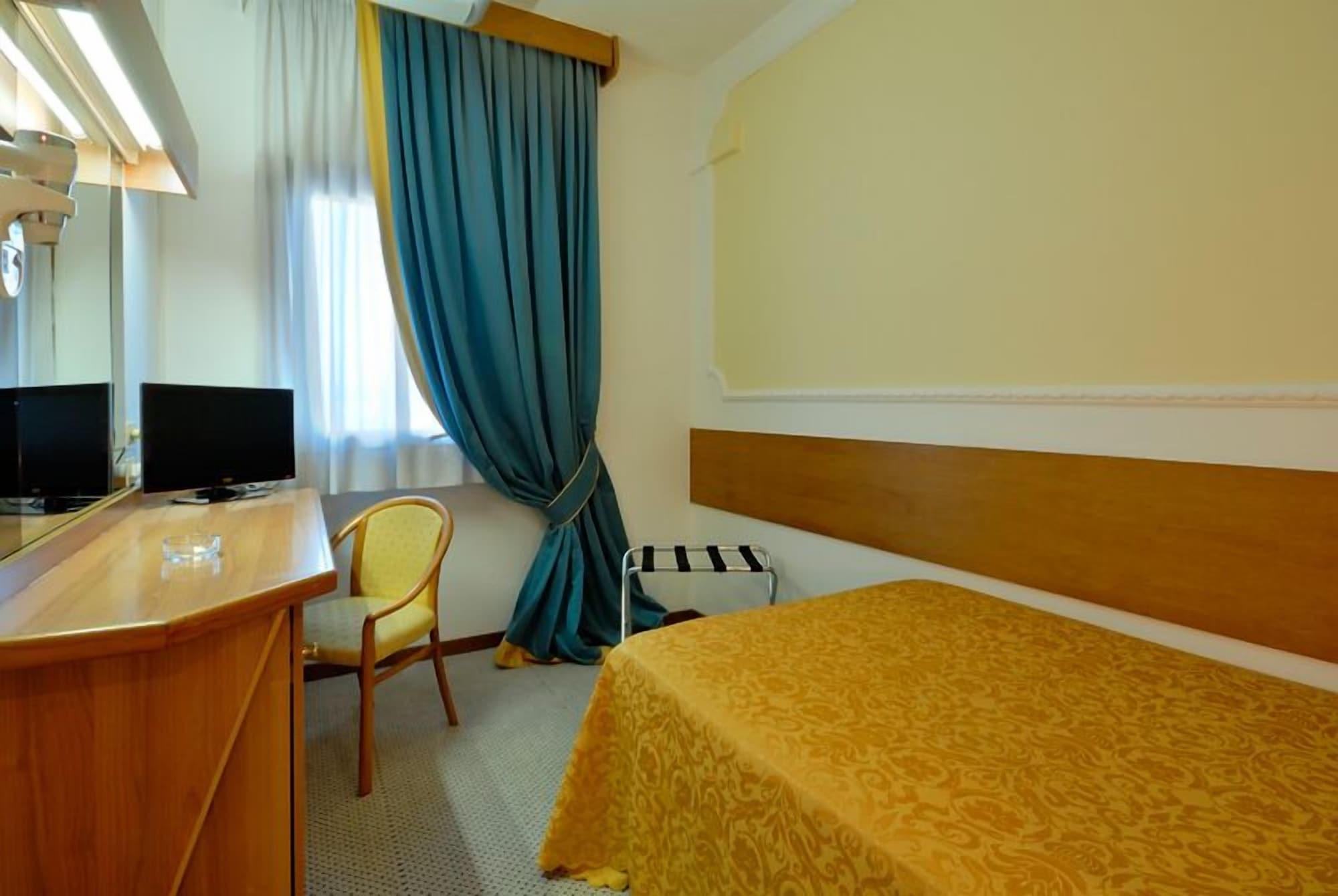 Delta Florence Hotel 4*