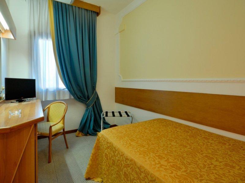 Delta Florence 4*